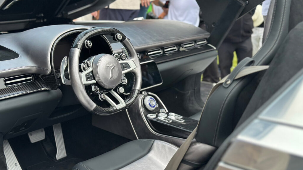 Peralta S interior