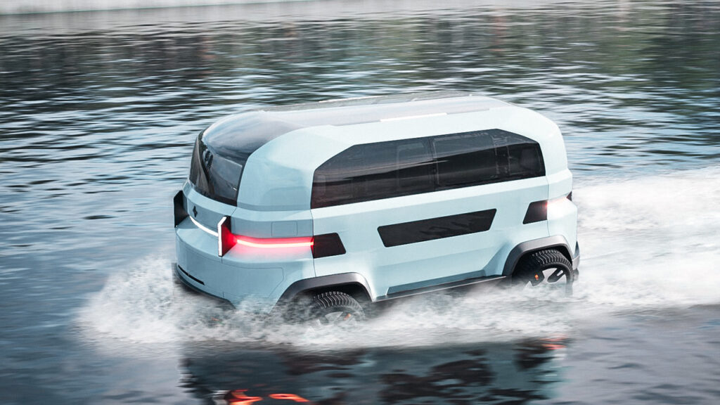 Crosser V2 on water