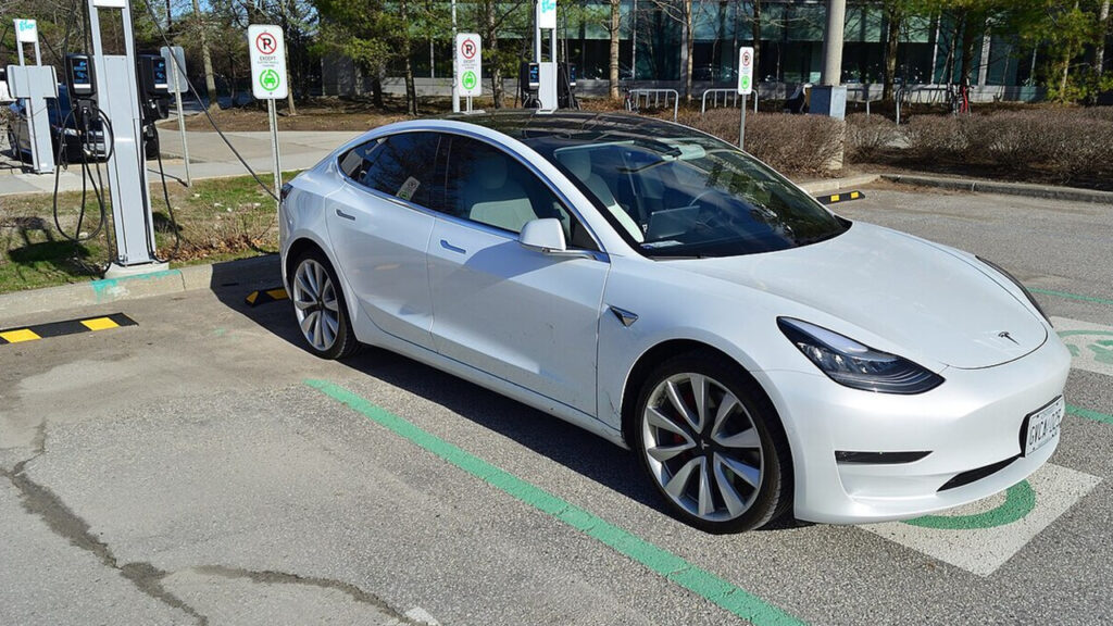 Tesla Model 3 charging