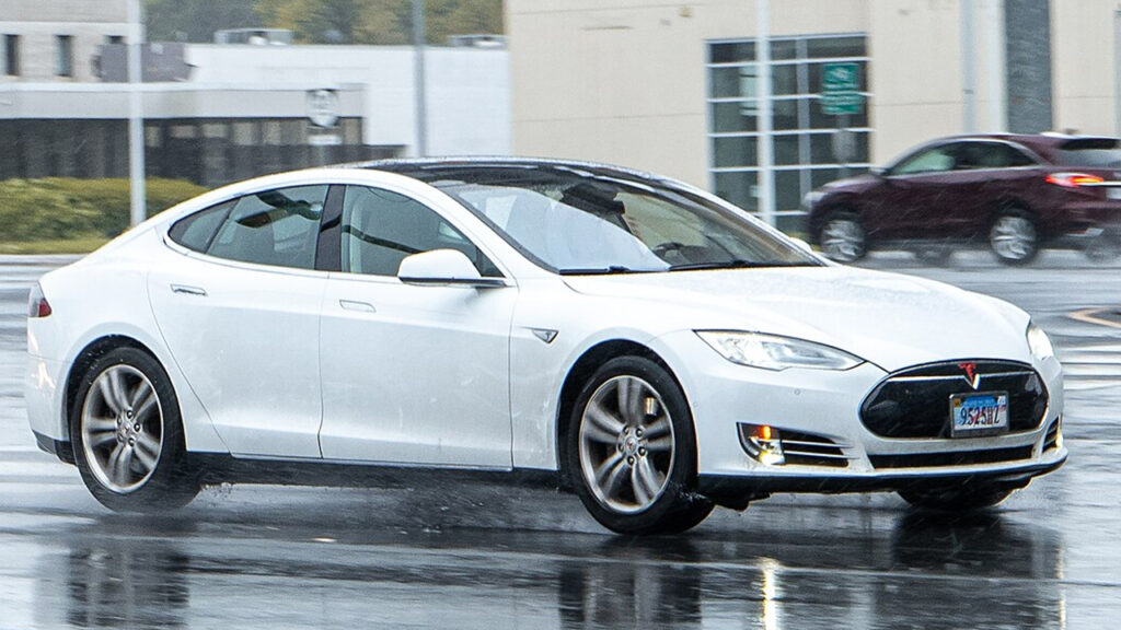 Tesla Model S Washington