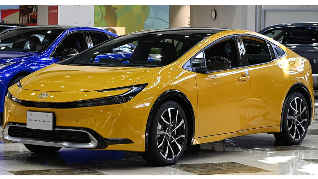 Toyota 2025 Prius Plug-in Hybrid
